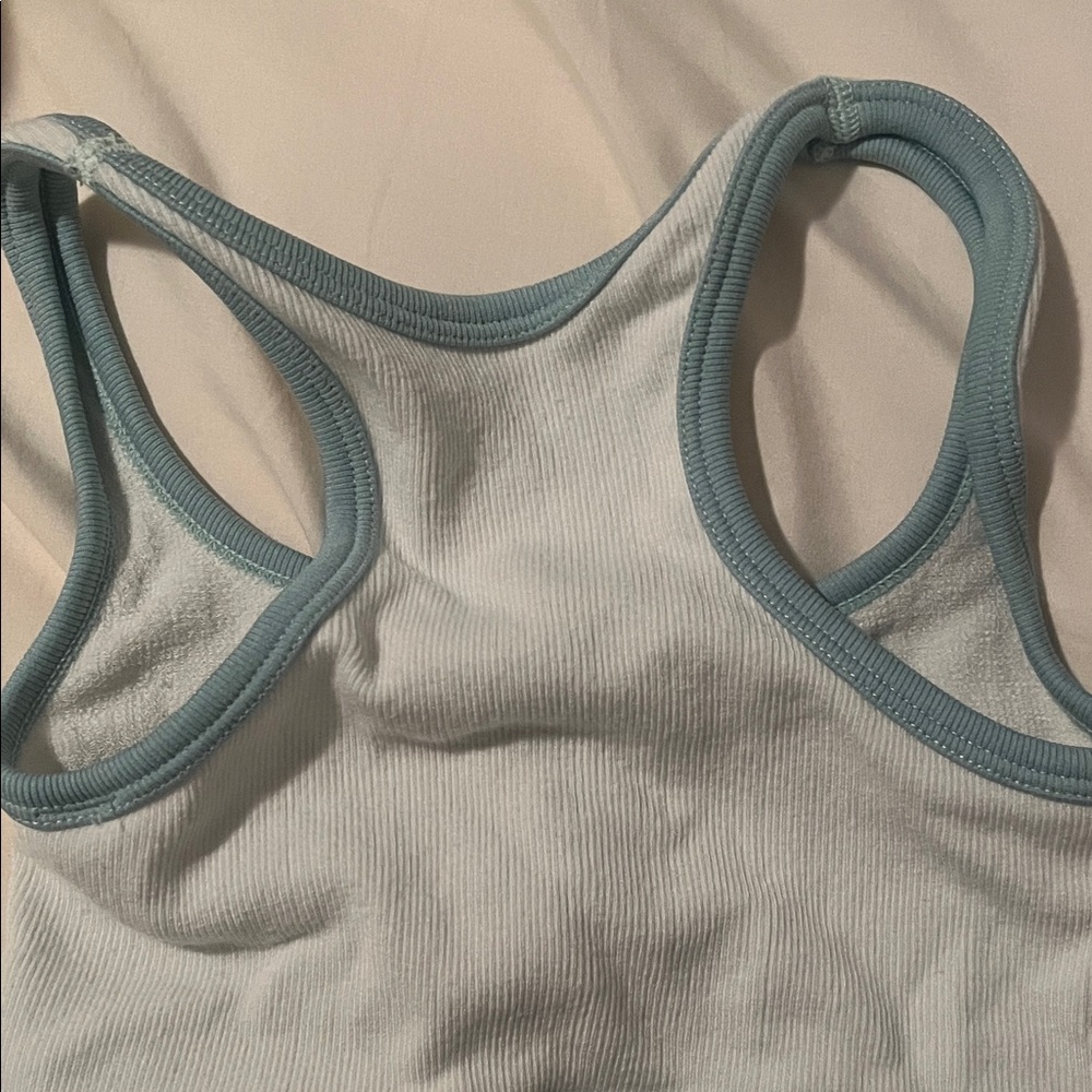 Set of Two Ribbed Button-Front bralettes - Picture 4 of 7